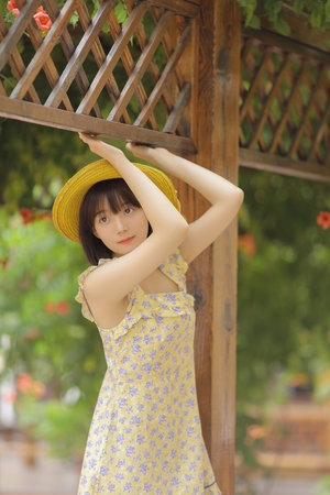 亭亭玉立国色天香开心